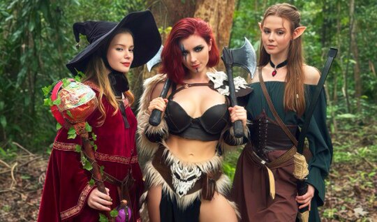 Русская девушка с красивой попкой любит ролевые игры