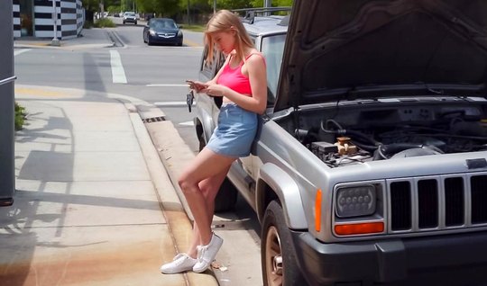 Мелодия Маркс повелась на пикап и занялась сексом от первого лица